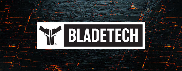 Blade-Tech Markenlogo vor Kohlenwand mit glühenden Spalten