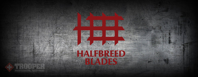 Halfbreed Blades Logo auf dunklem Betonhintergrund