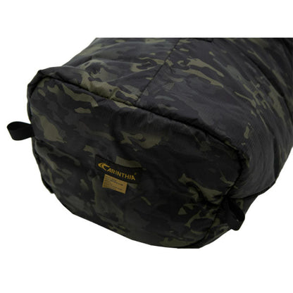 Sac de couchage en fibres synthétiques DEFENSE 4, multicam/noir, taille M, fermeture éclair au milieu