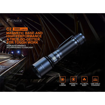 LED Taschenlampe C7, 3'000 Lumen, inkl. Akku