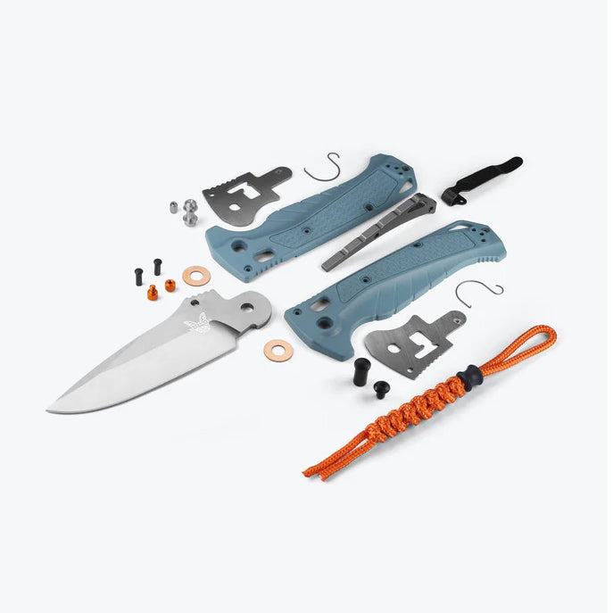 Coltello pieghevole Adira Depth Blue Grivory Drop Point