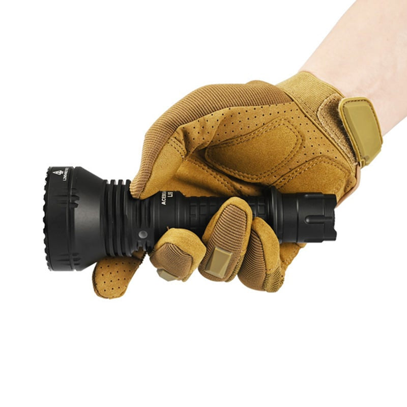 Taktische LED-Taschenlampe L19 2.0, 2'200 Lumen (inkl. Akku)