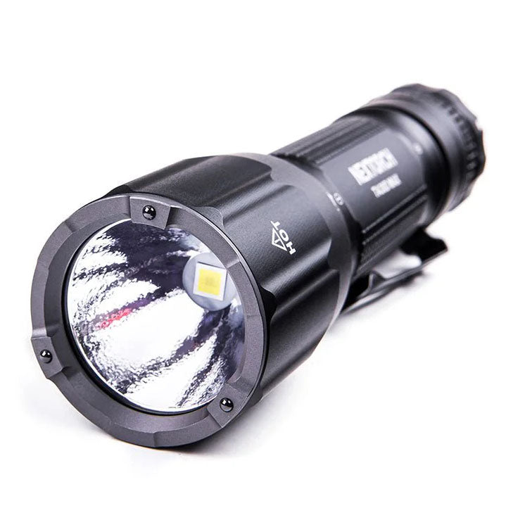 Lampe de poche tactique à LED TA30D MAX, 4 000 lumens (batterie incluse)