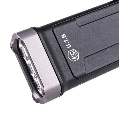 Lampe de poche tactique à LED TA70, 3 500 lumens (batterie incluse)